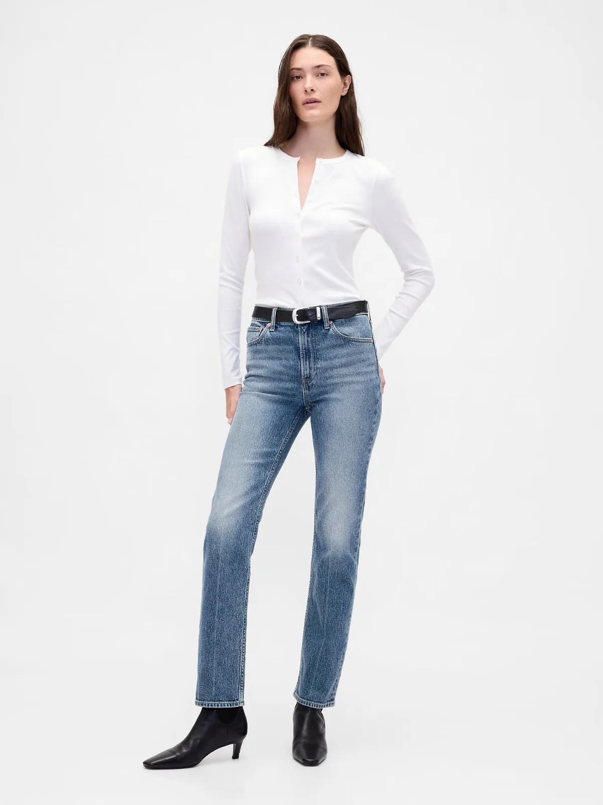 High Rise 90s Slim Straight Jeans by Gap