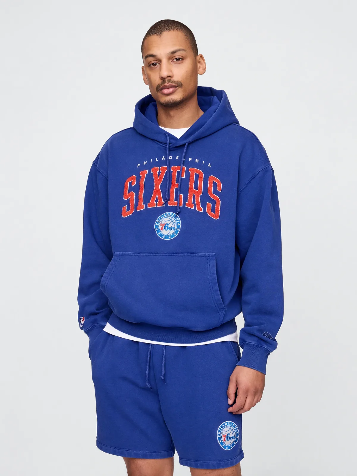 NBA Philadelphia Sixers Logo Heavyweight Hoodie by Gap