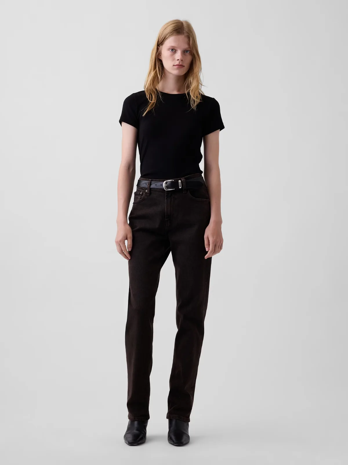 High Rise 90s Slim Straight Jeans by Gap