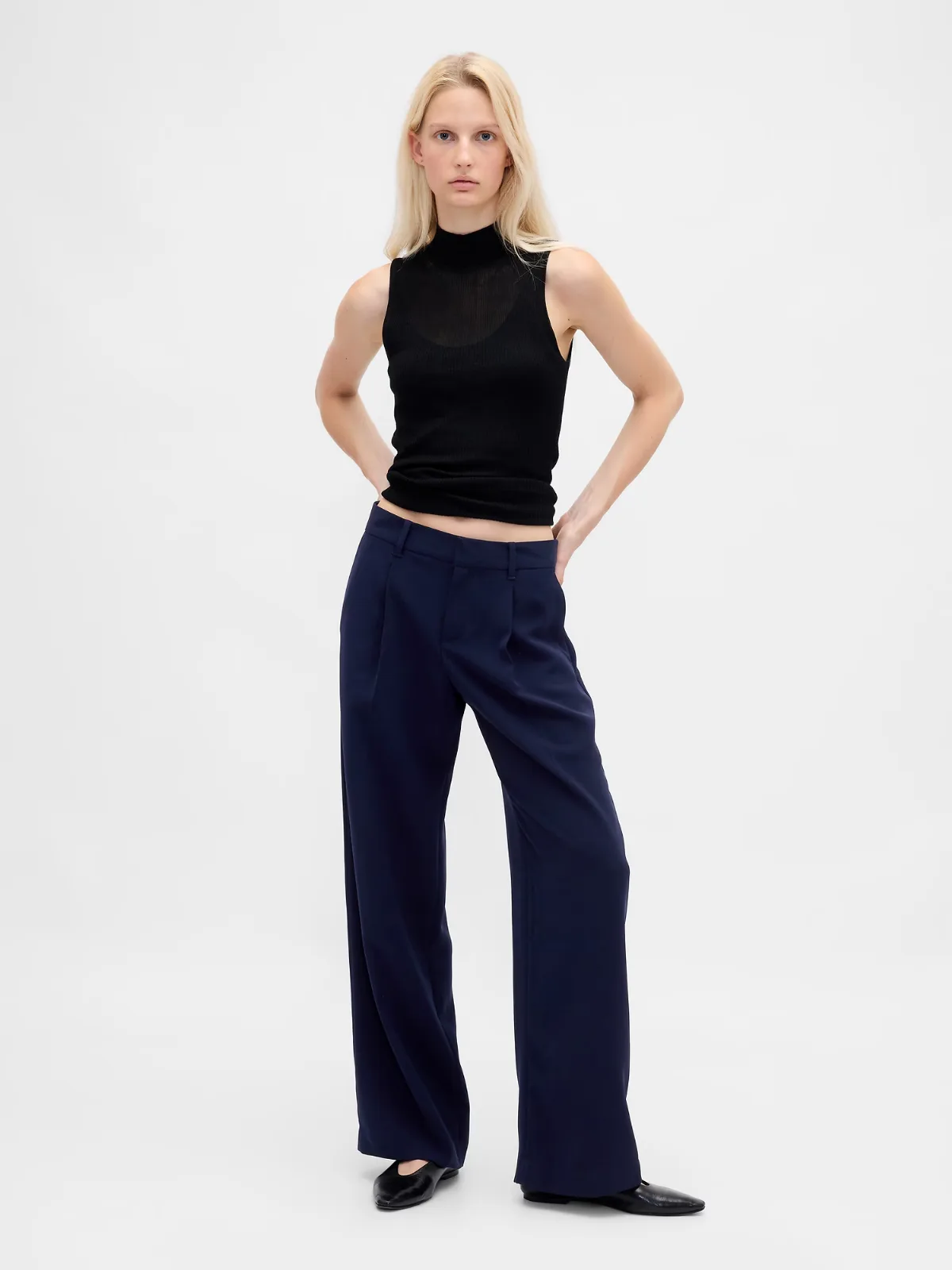 365 Low Rise Pleated Wide-Leg Trousers