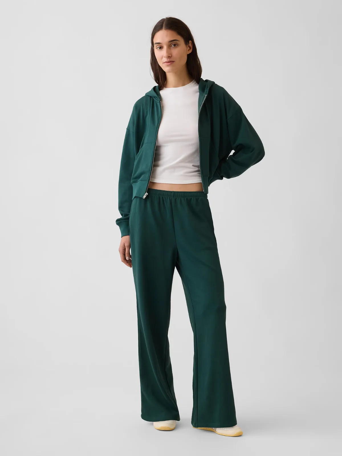 Mid Rise VintageSoft Terry Loose Sweatpants by Gap