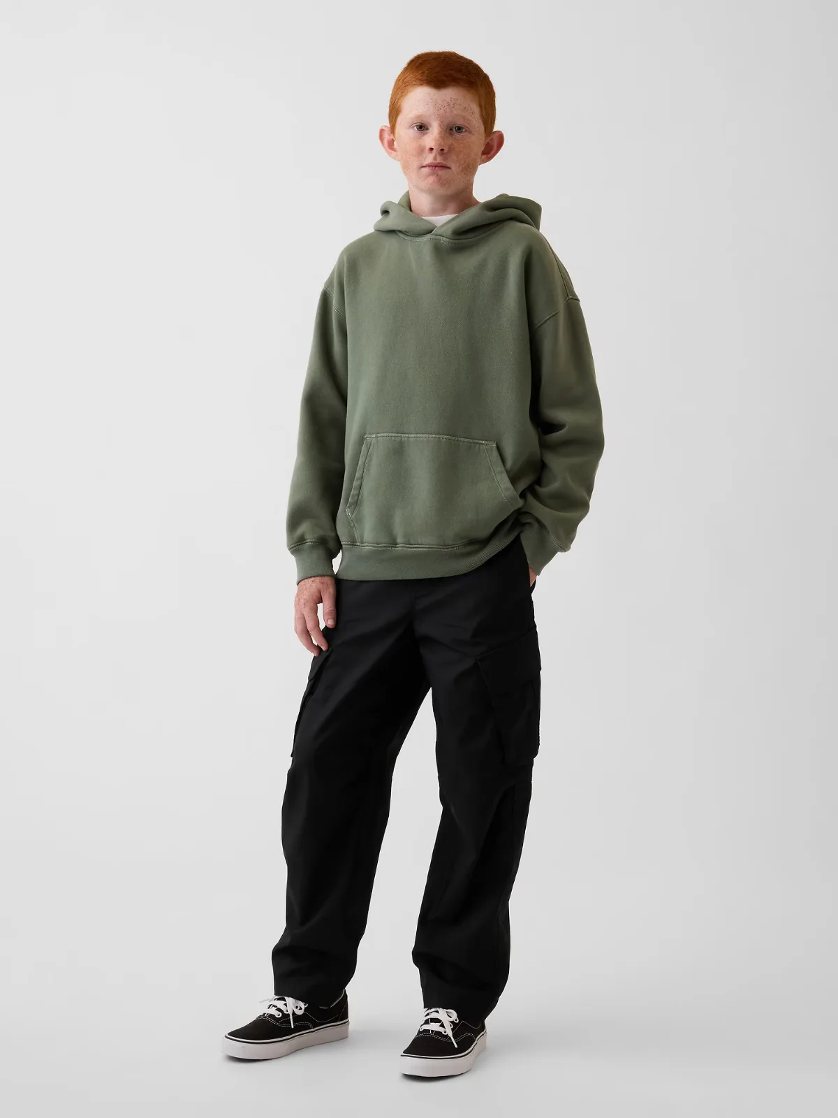 Quick-Dry Easy Cargo Pants by Gap