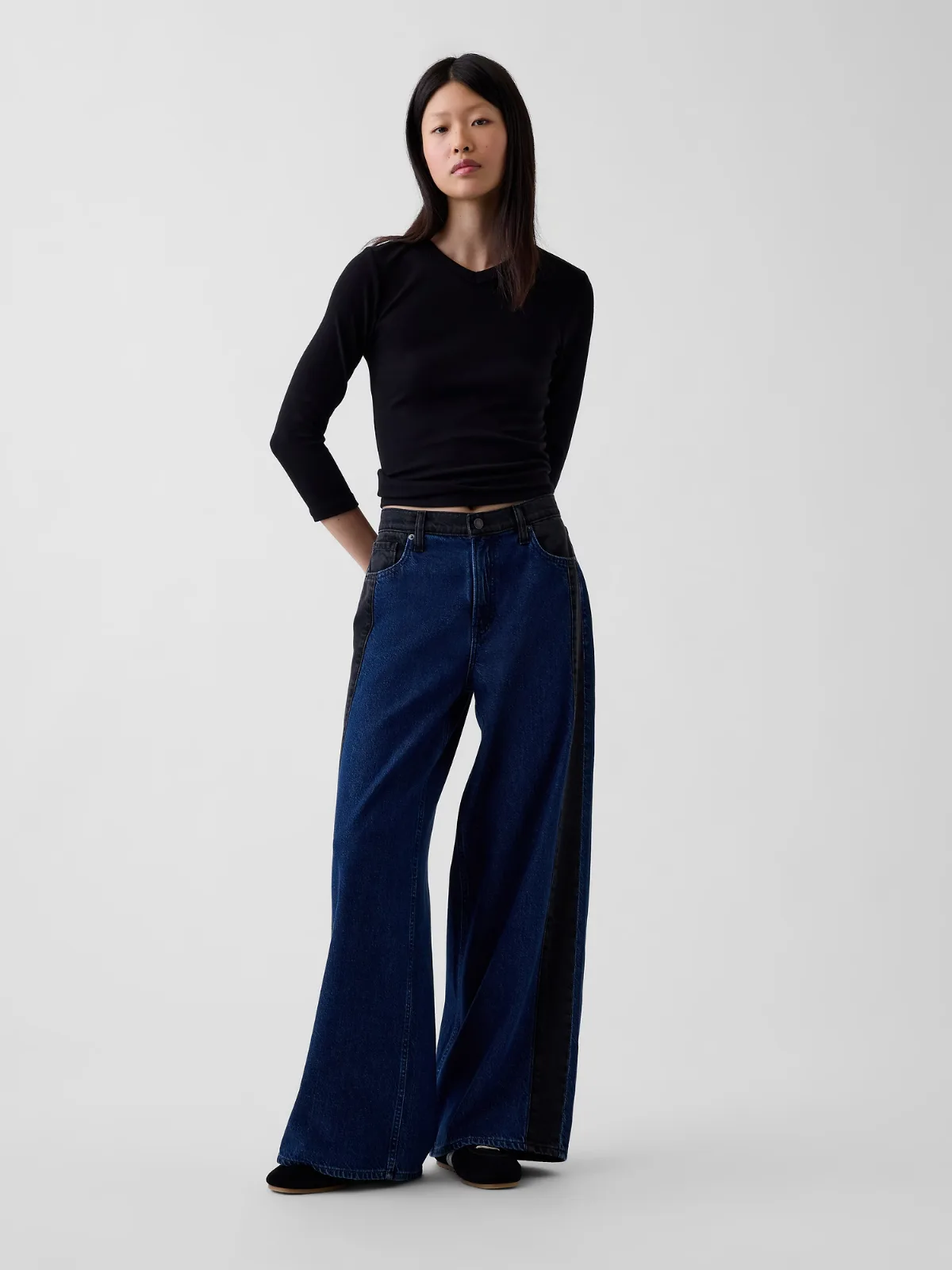Mid Rise UltraSoft Tonal Baggy Jeans by Gap