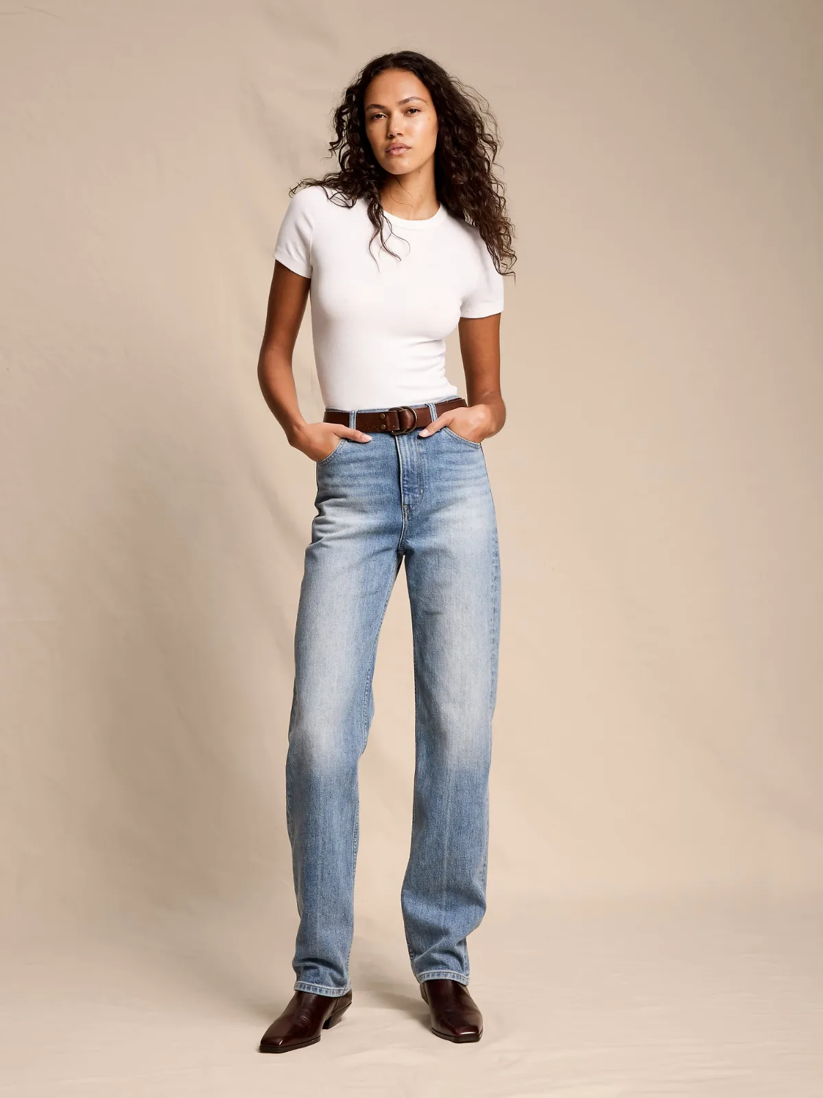 High-Rise 90S Straight Jean