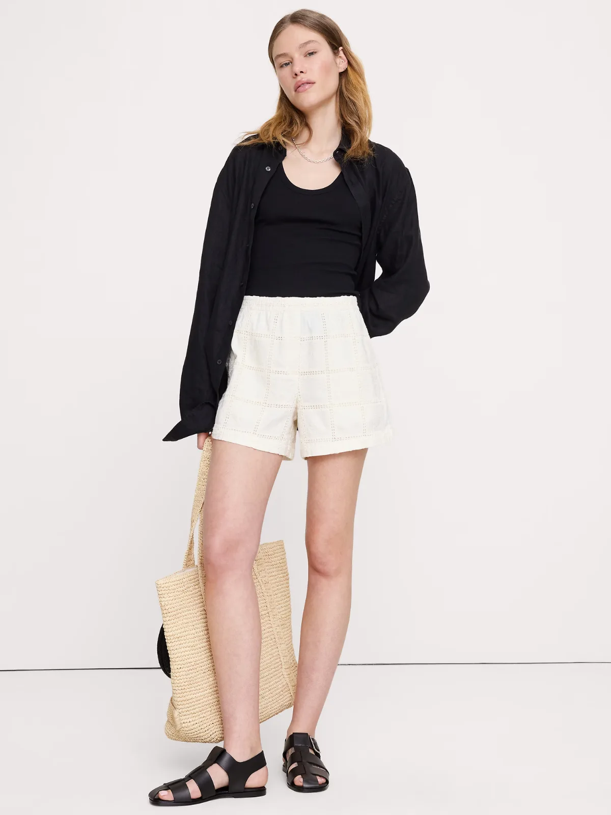 Embroidered Cotton 4 Pull-On Short by Banana Republic
