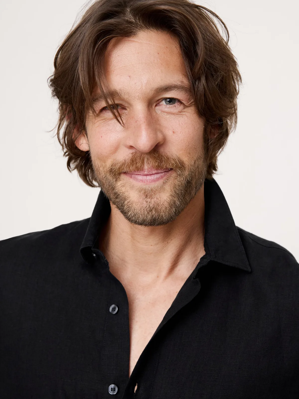 Standard-Fit Linen Shirt by Banana Republic