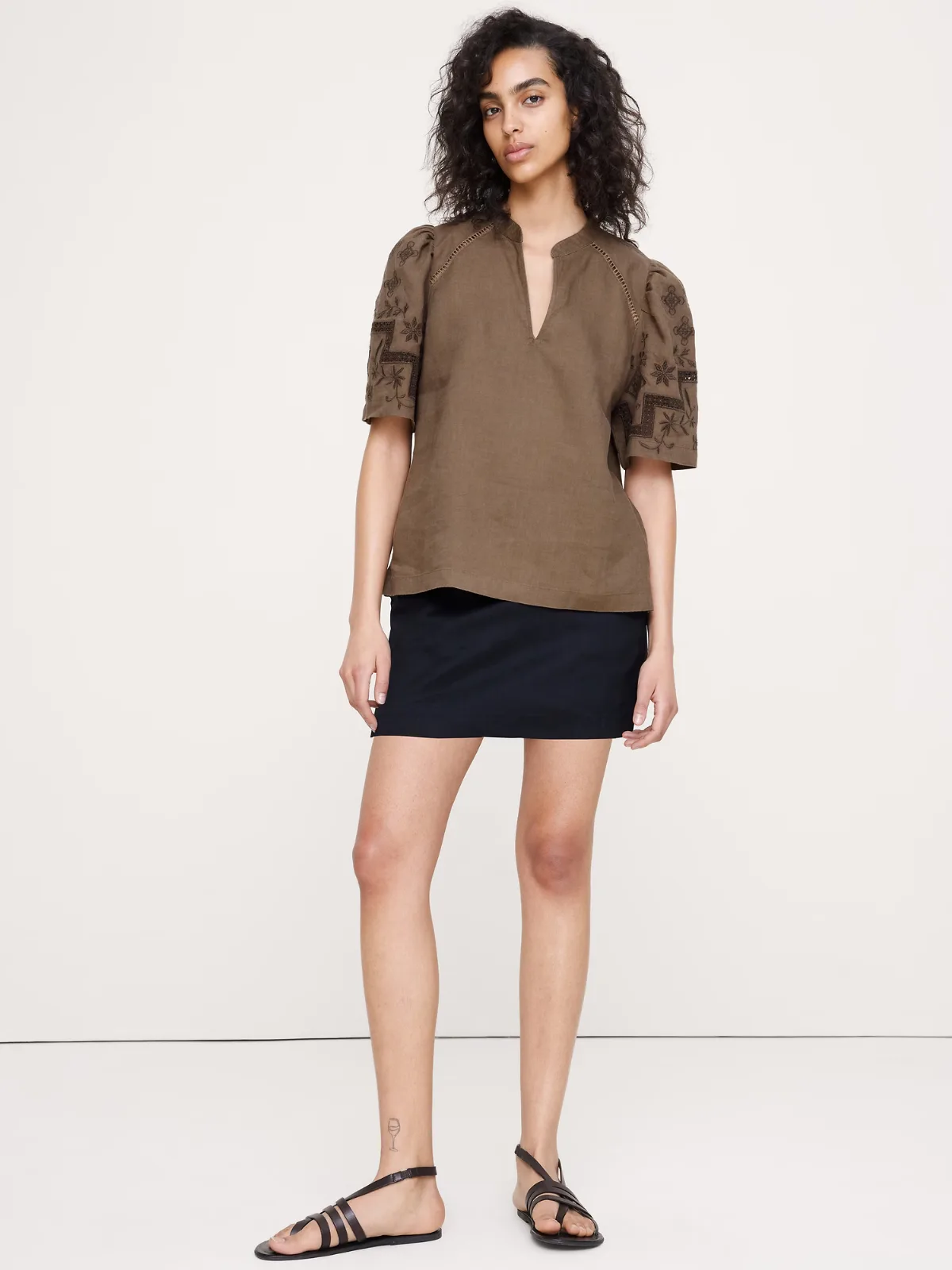Embroidered Linen Puff-Sleeve Top by Banana Republic