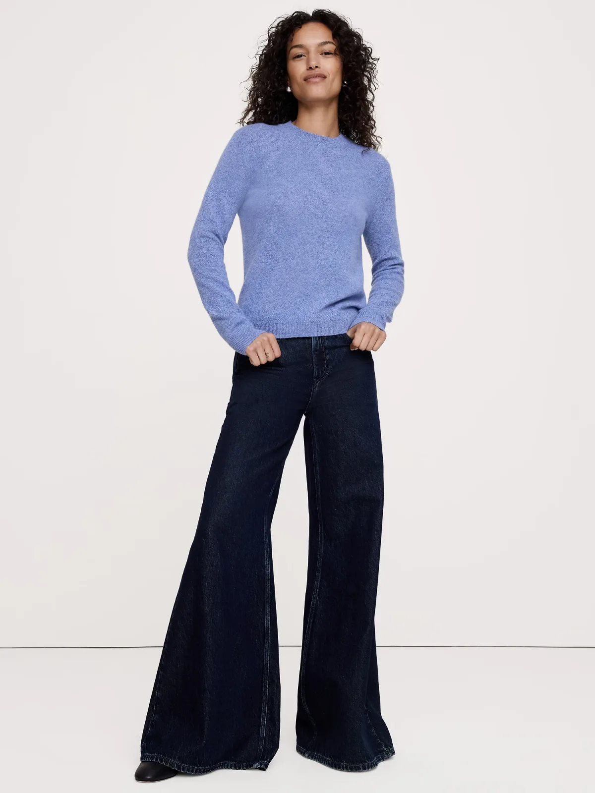 Lightweight Cashmere Crew-Neck Sweater by Banana Republic