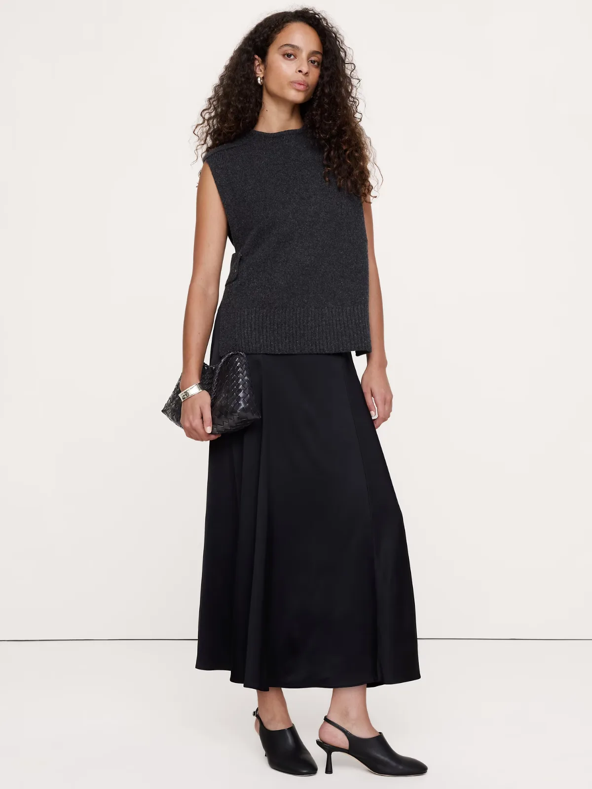 Wool-Cashmere Side-Snap Sweater Vest by Banana Republic