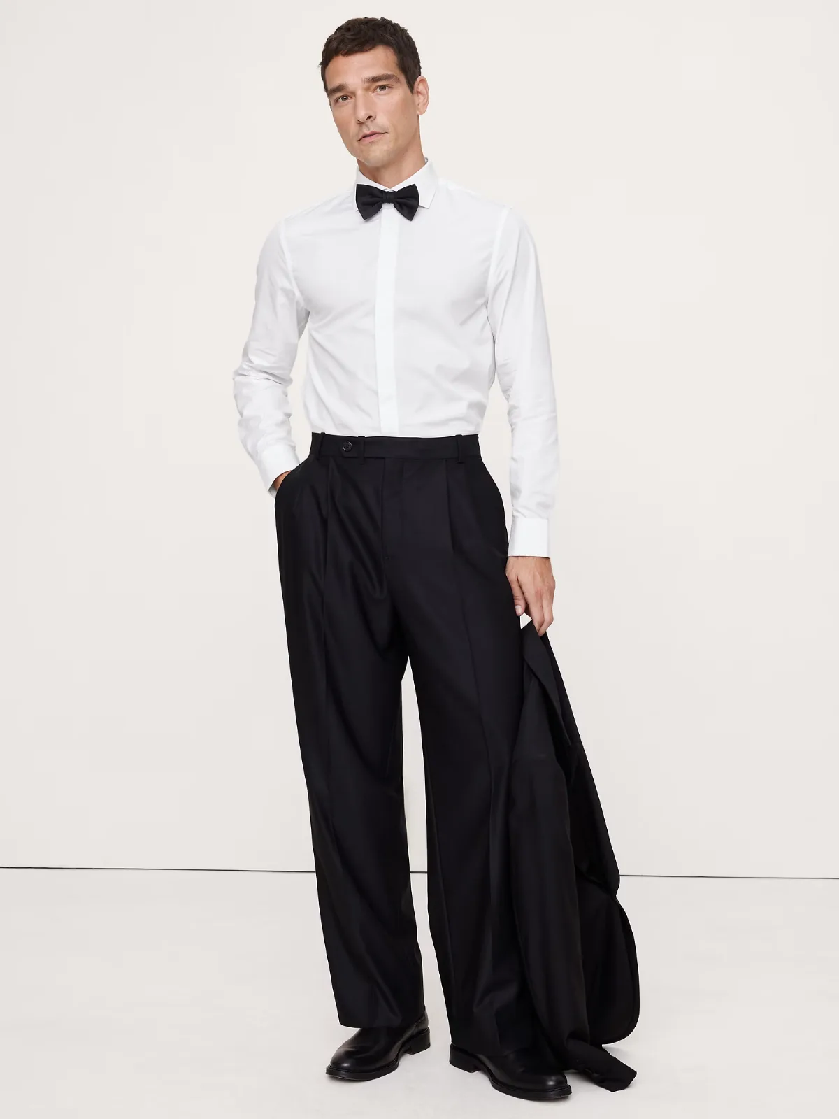 Slim-Fit Cotton Poplin Tuxedo Shirt with Cutaway Collar by Banana Republic