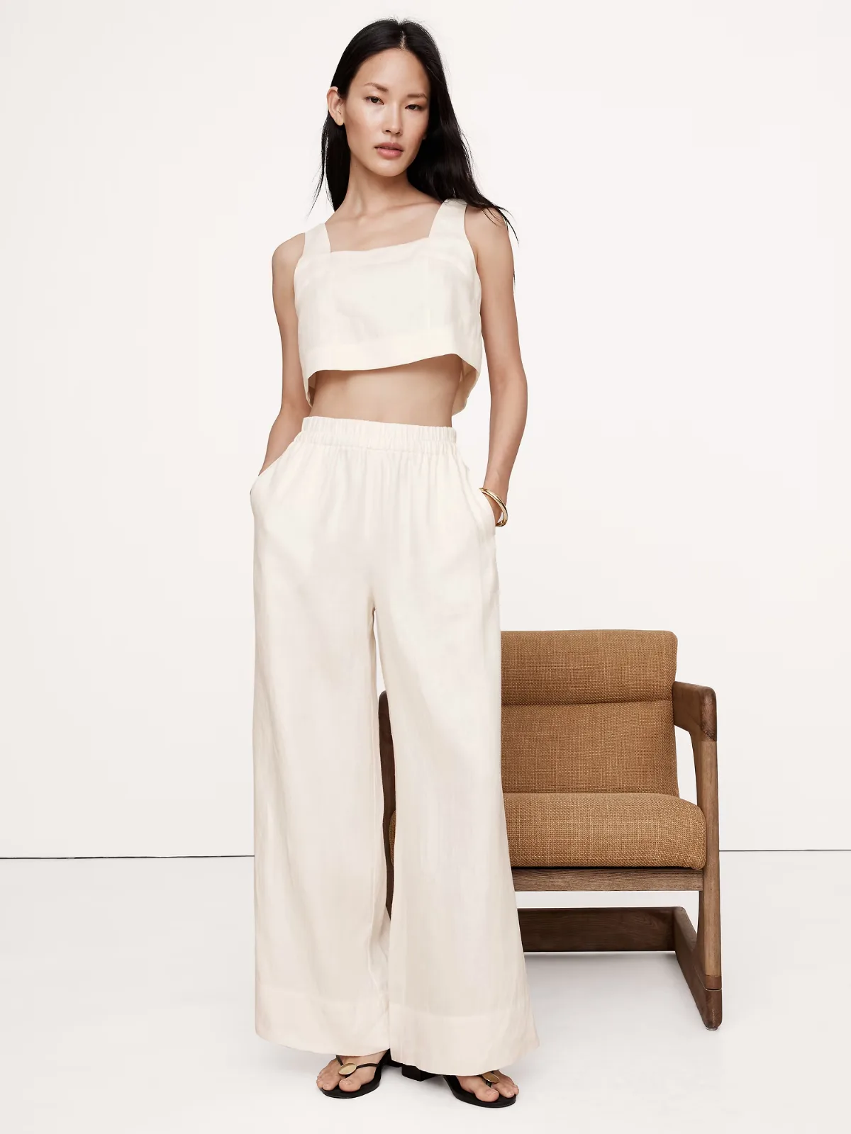 Linen Square-Neck Cropped Tank by Banana Republic