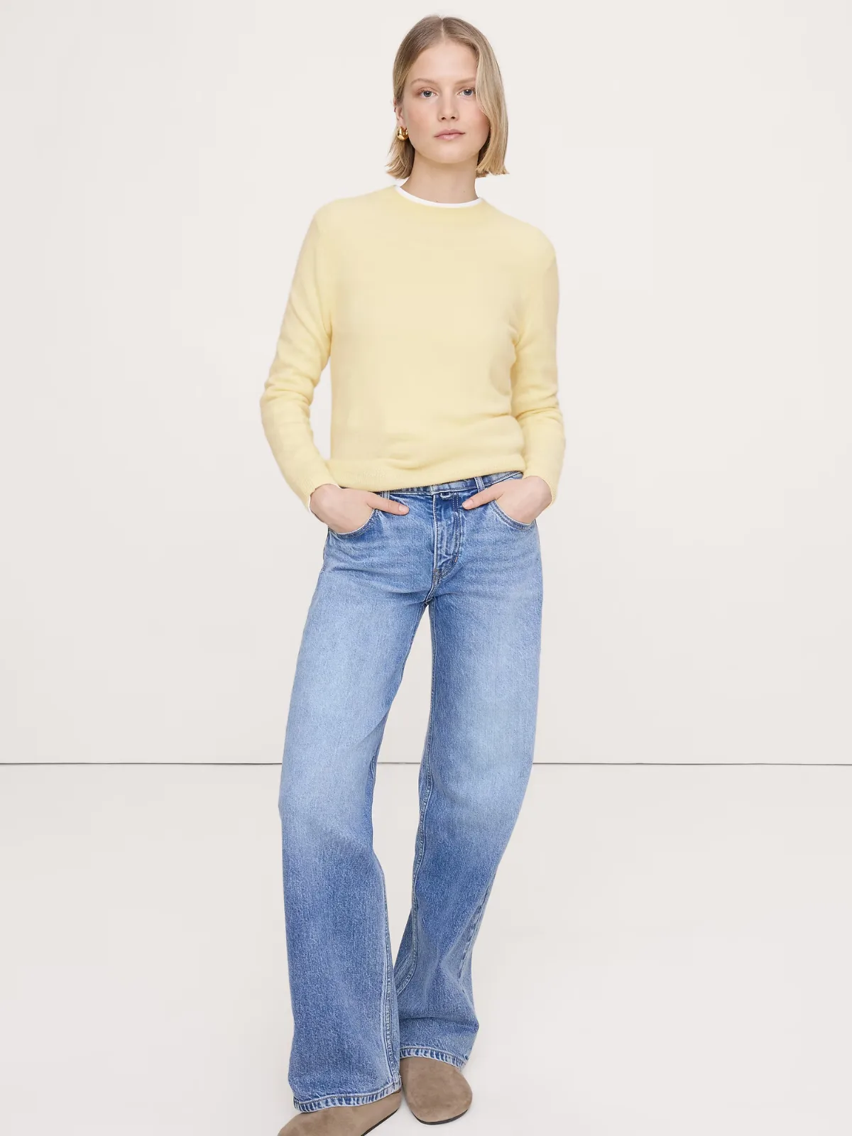 Lightweight Cashmere Crew-Neck Sweater by Banana Republic