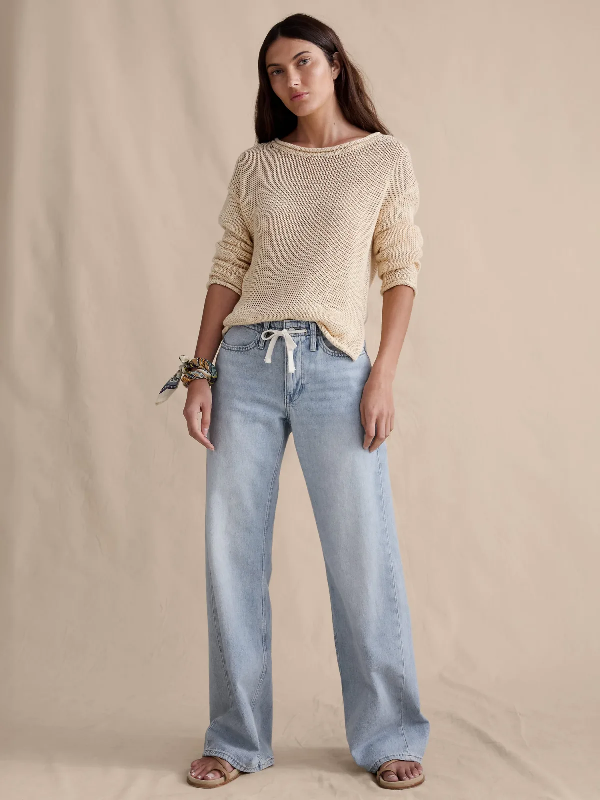 Mid-Rise Wide-Leg Drawstring Jean