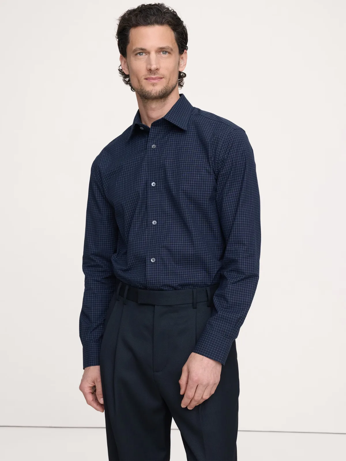 Standard-Fit Wrinkle-Resistant Dress Shirt