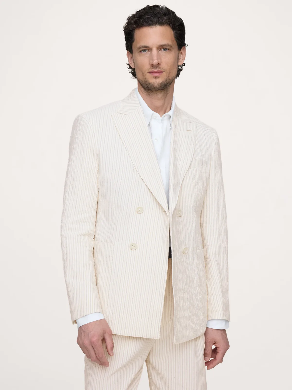 Double-Breasted Italian Cotton-Linen Seersucker Suit Jacket by Banana Republic