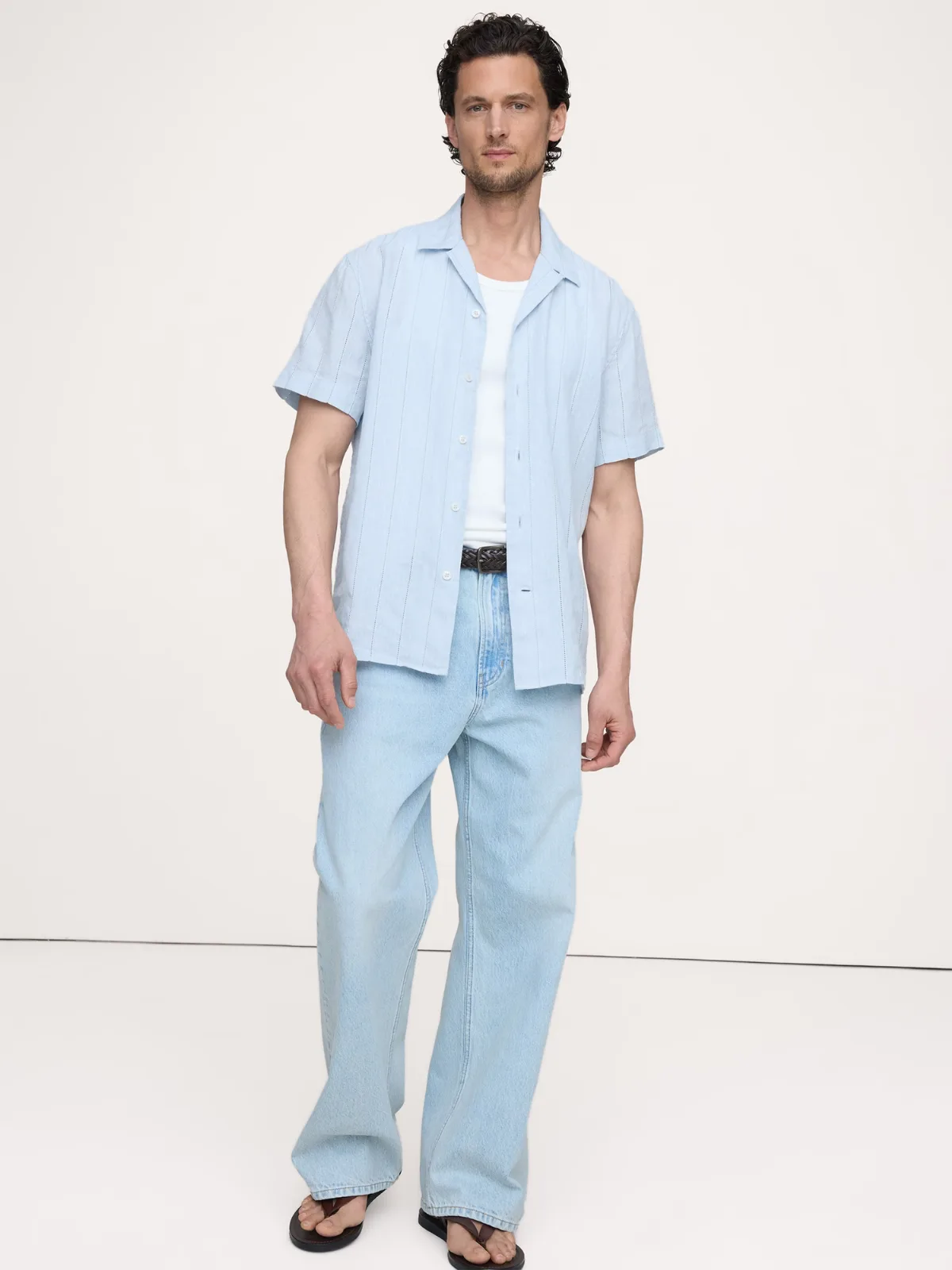 Standard-Fit Linen-Cotton Eyelet Stripe Resort Shirt