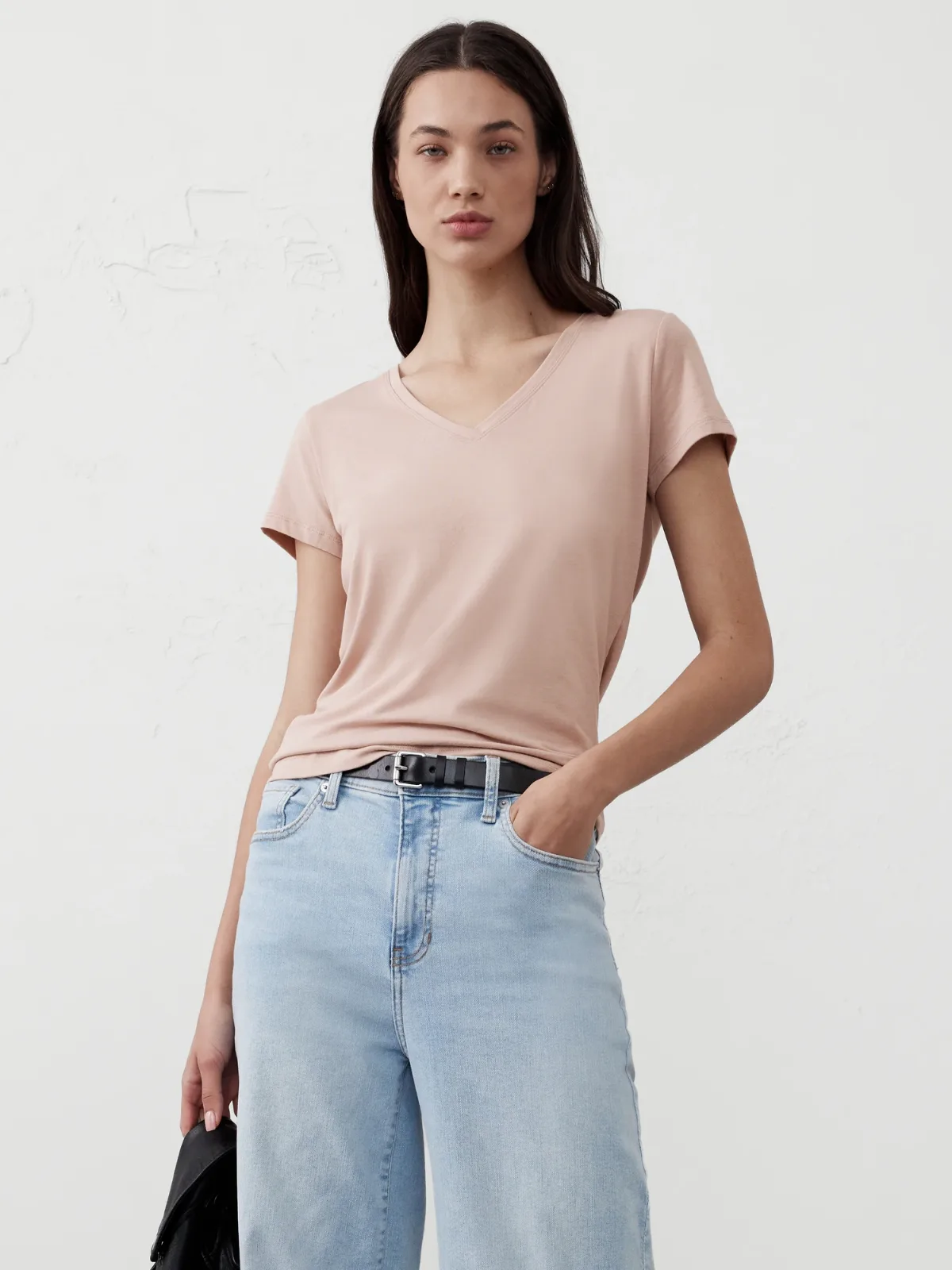 Timeless V-Neck T-Shirt by Banana Republic