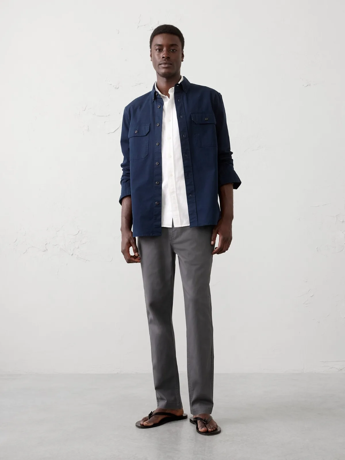 Athletic-Fit Summerweight Chino