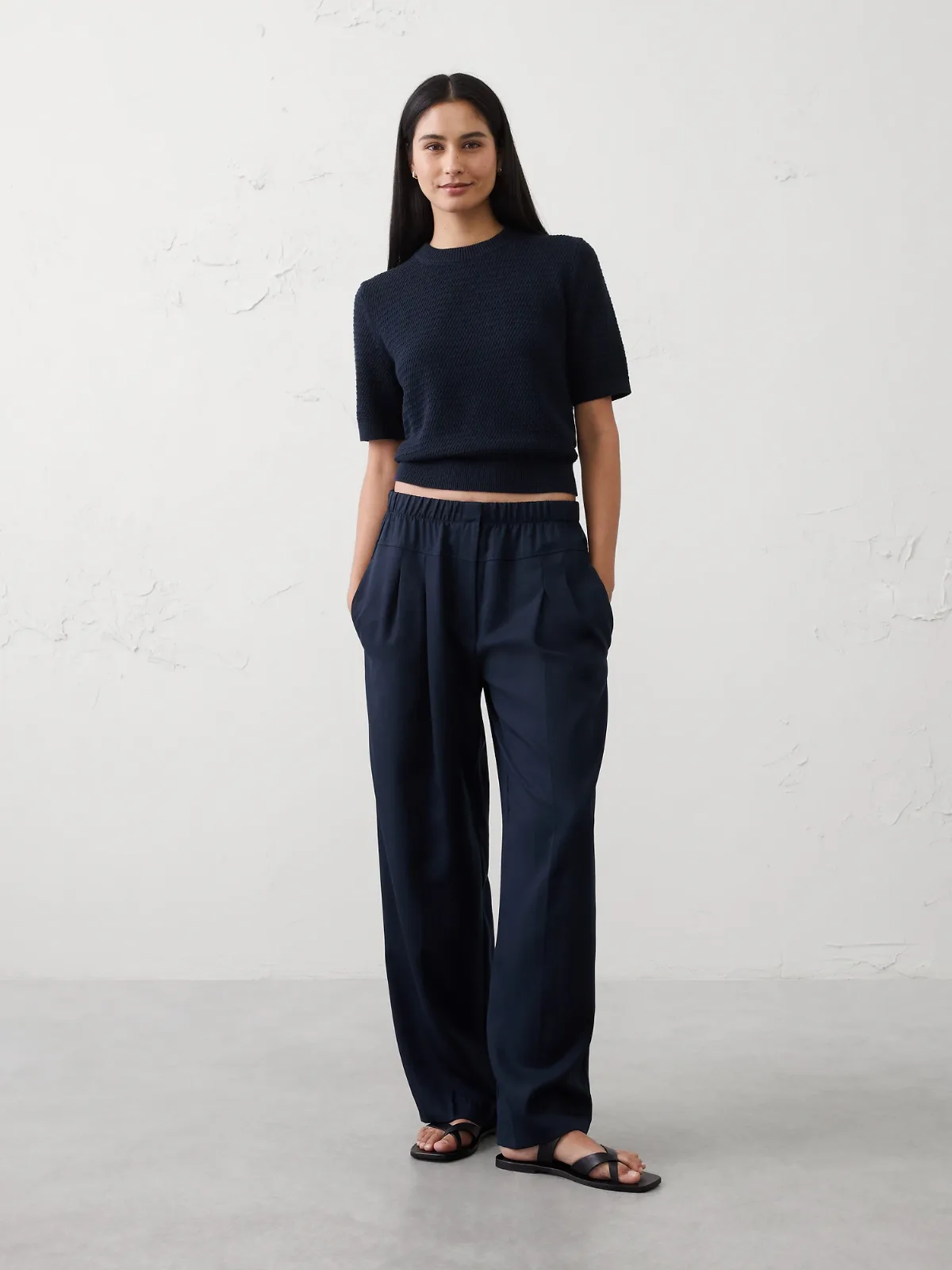 Straight-Leg Mid-Rise Tencel Pleated Pant
