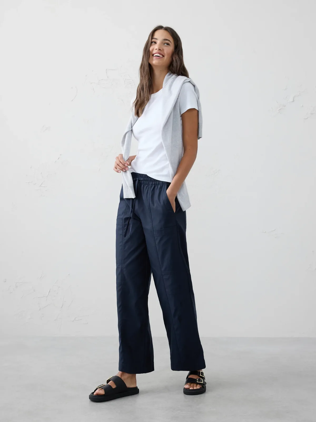 Wide-Leg Mid-Rise Cargo Pull-On Pant by Banana Republic
