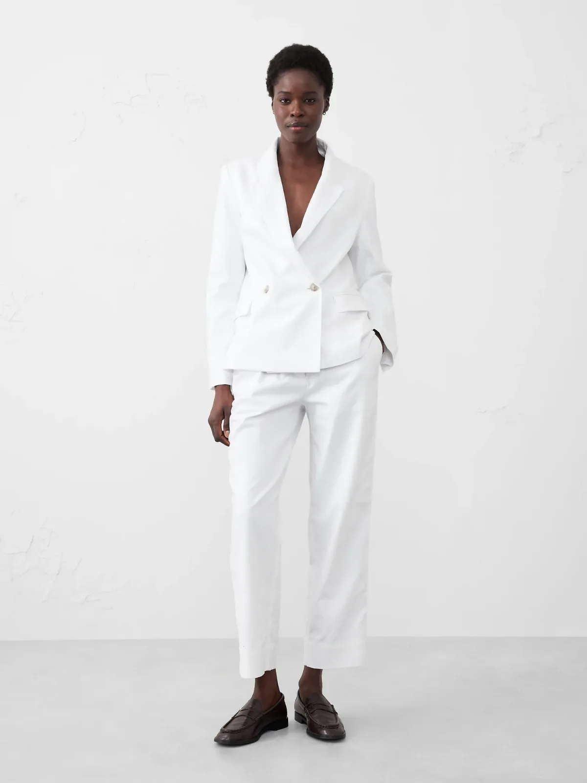 Tapered Linen-Blend Pull-On Pant by Banana Republic