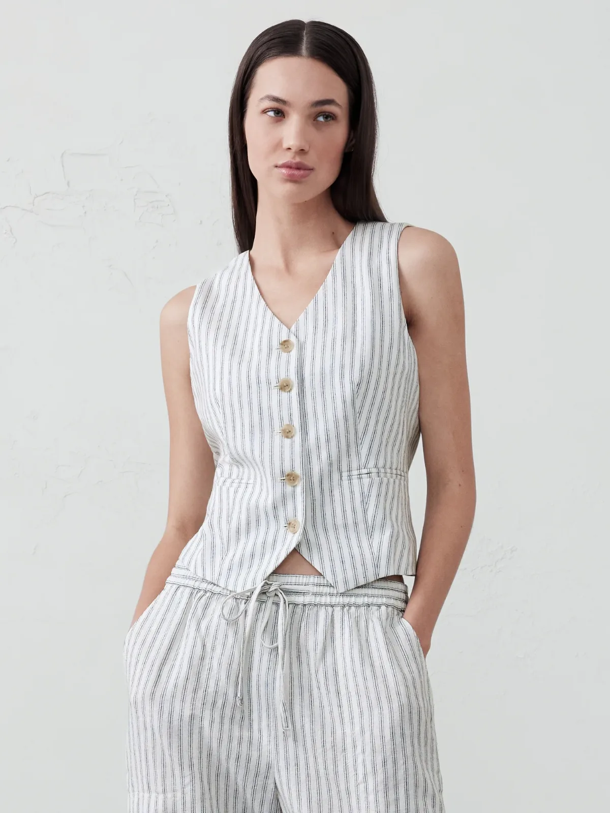 Linen-Blend Classic Vest by Banana Republic