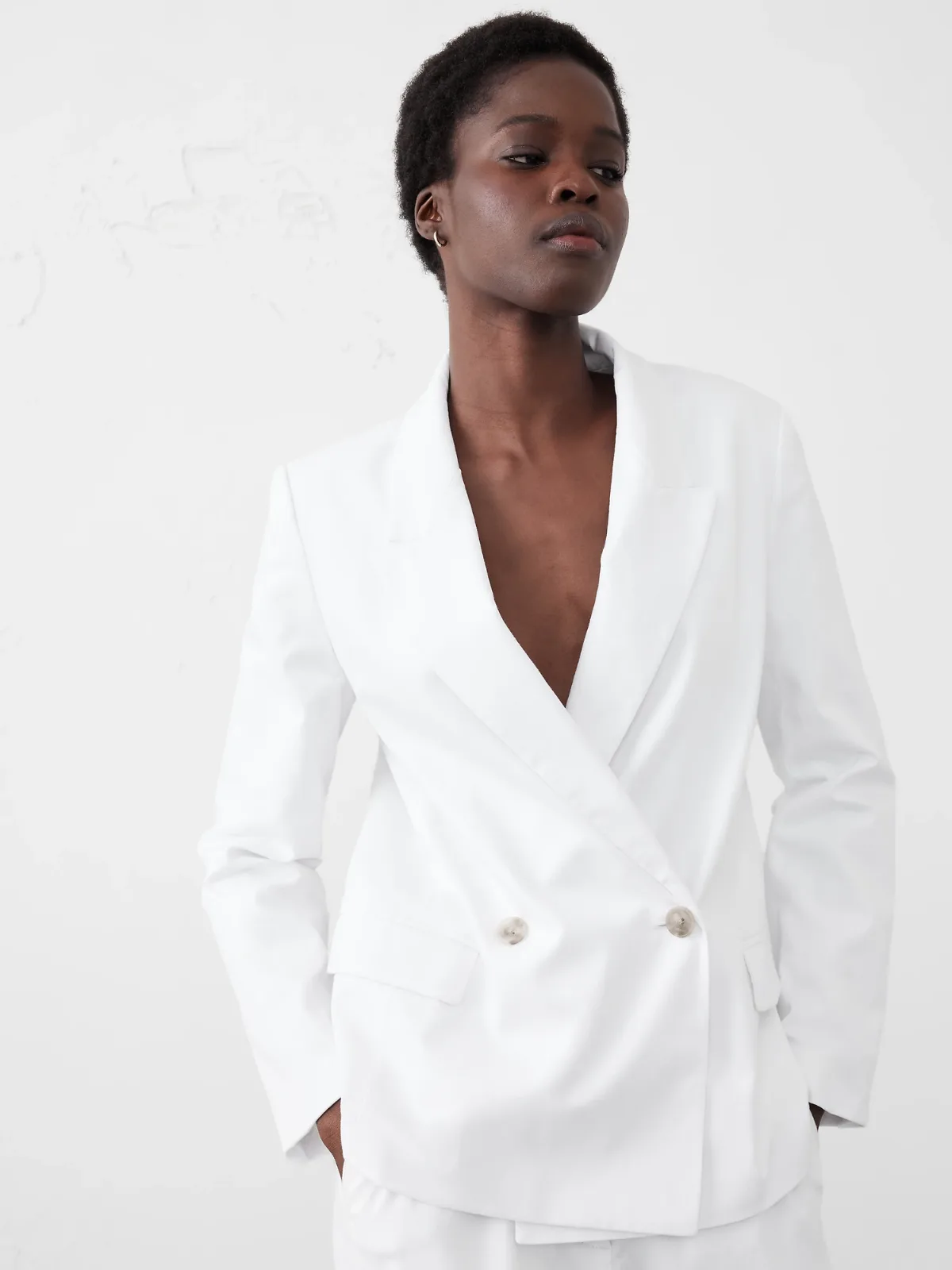 Linen-Blend Boyfriend Blazer by Banana Republic