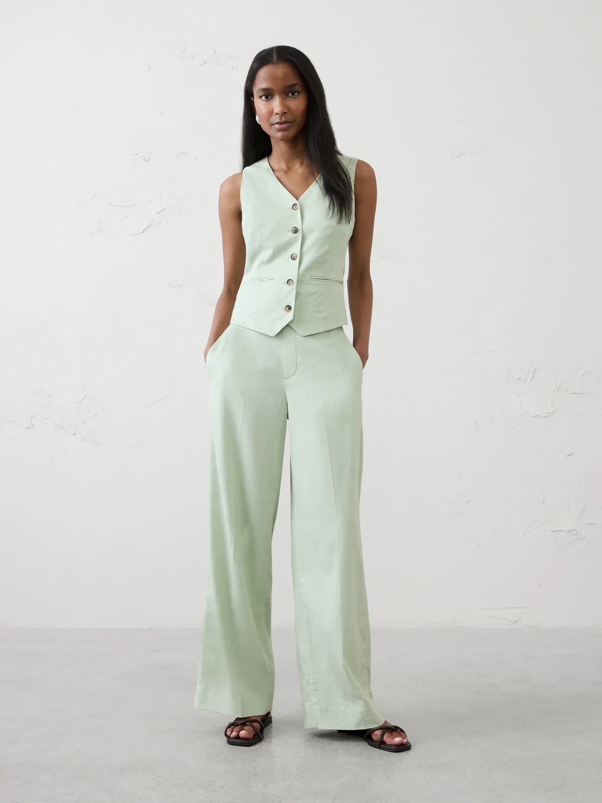 Wide-Leg High-Rise Linen-Blend Pant
