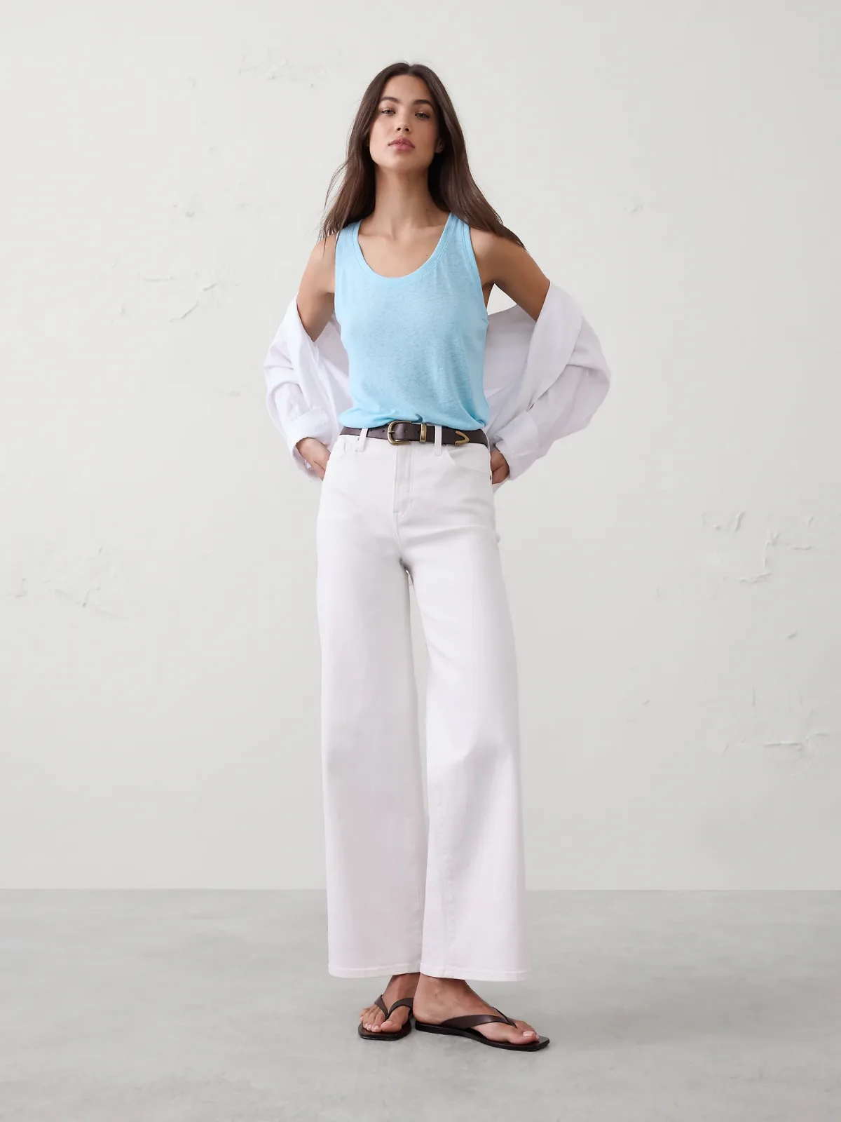 Linen-Blend Scoop-Neck Tank by Banana Republic