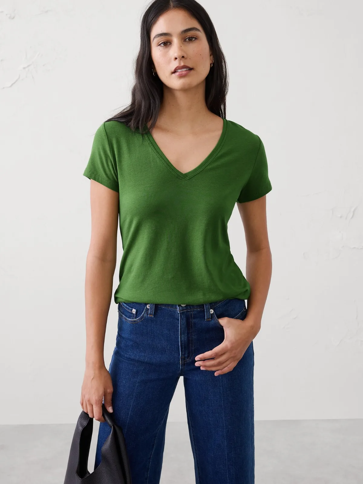Timeless V-Neck T-Shirt by Banana Republic