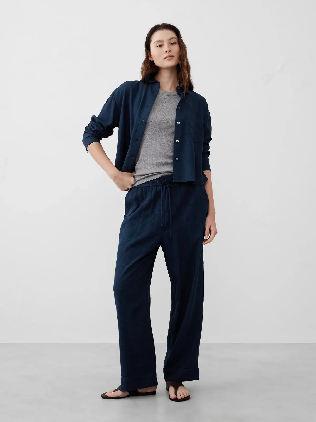 Straight Linen-Blend Pull-On Pant by Banana Republic