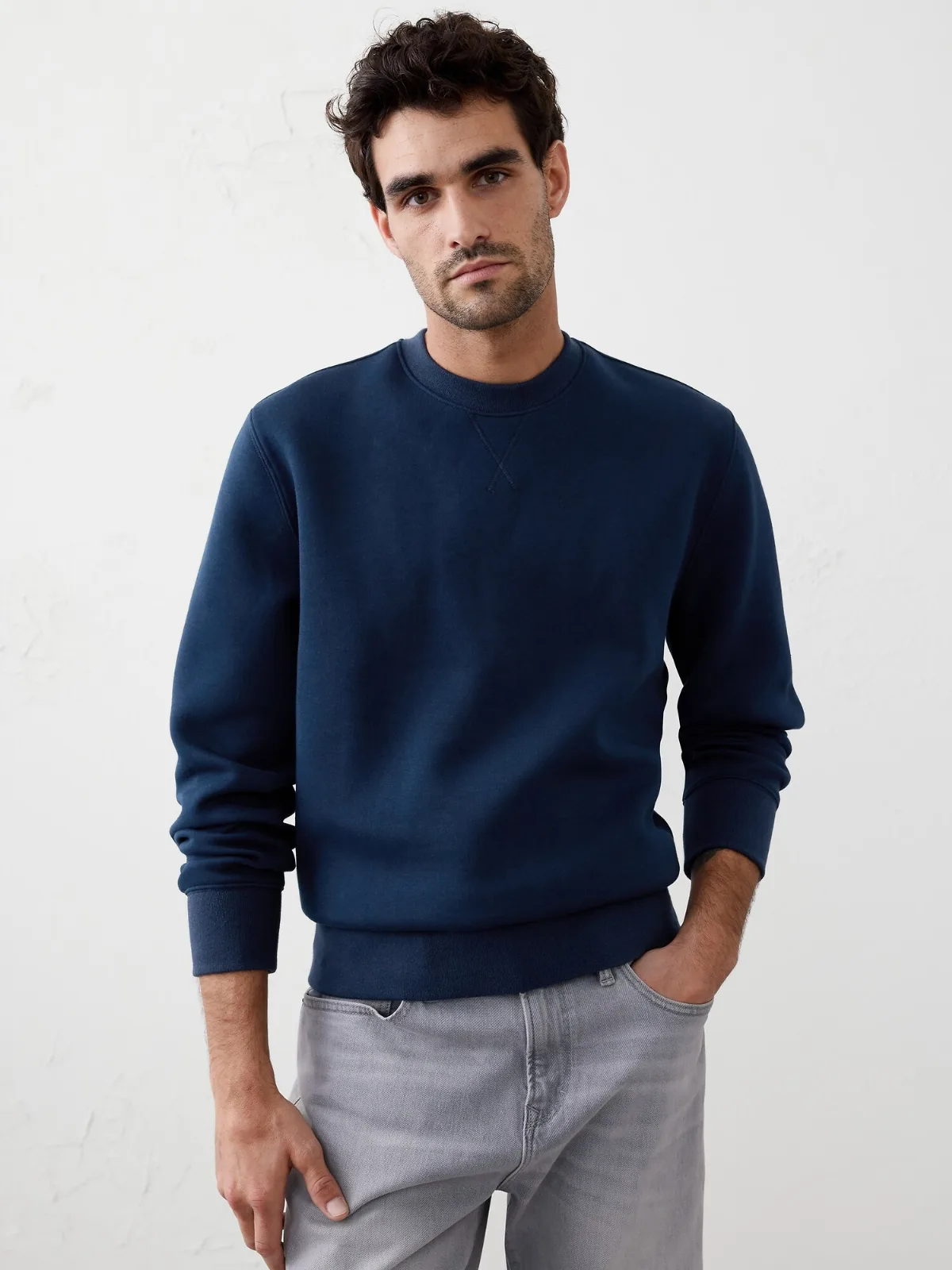 Weekender Sweatshirt