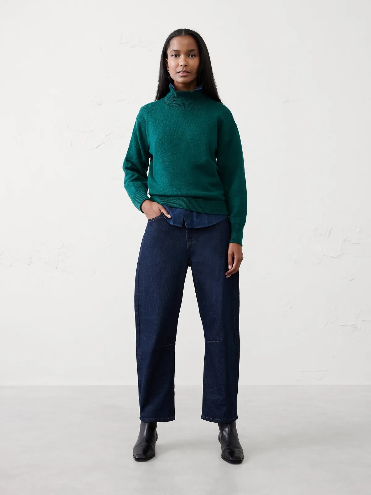 Barrel Mid-Rise Jean by Banana Republic
