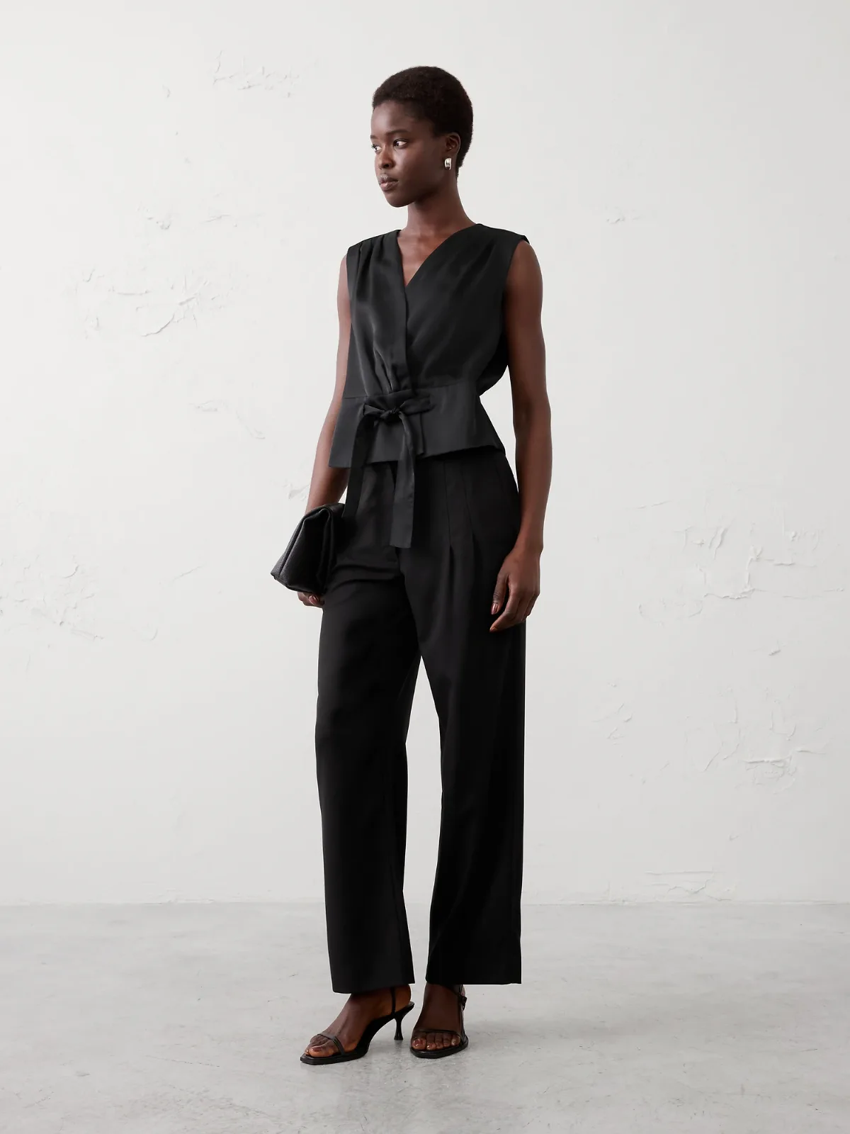 Yoke-Tie Top