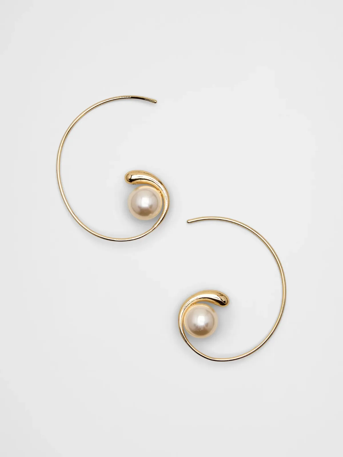 Large Single Pearl Hoop Earrings by Banana Republic