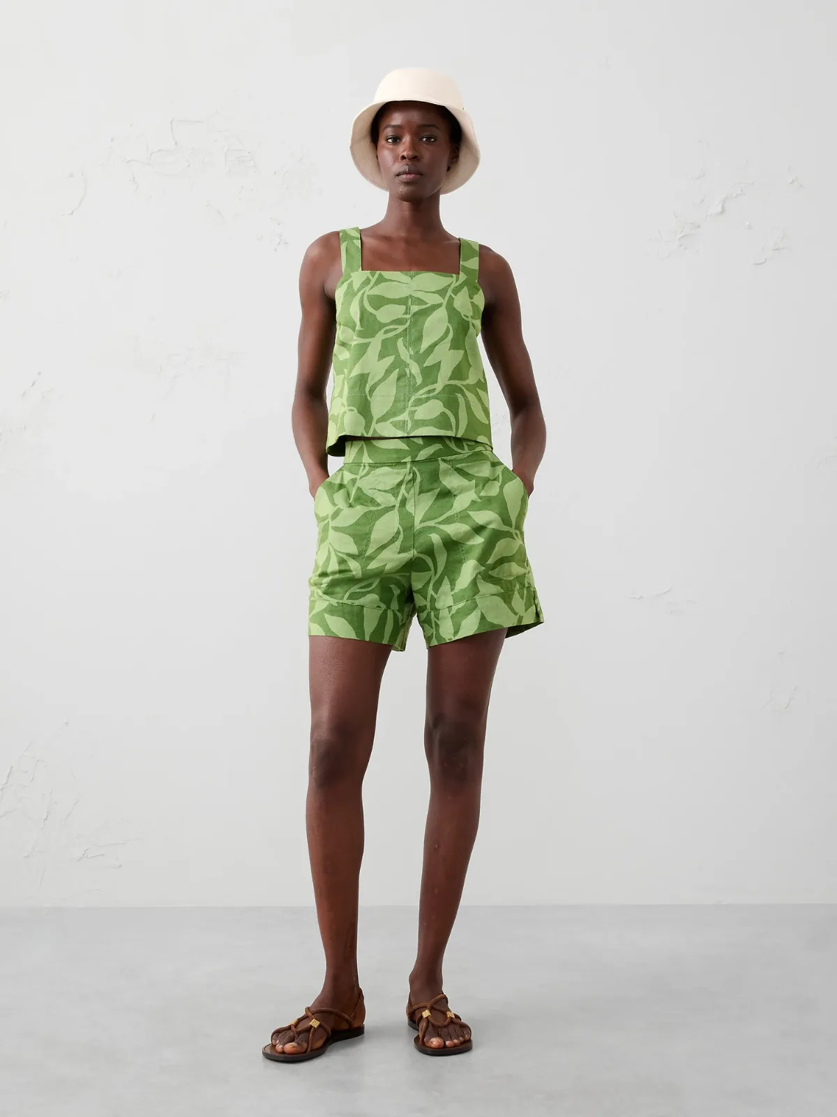 Linen-Blend Pull-On Short by Banana Republic