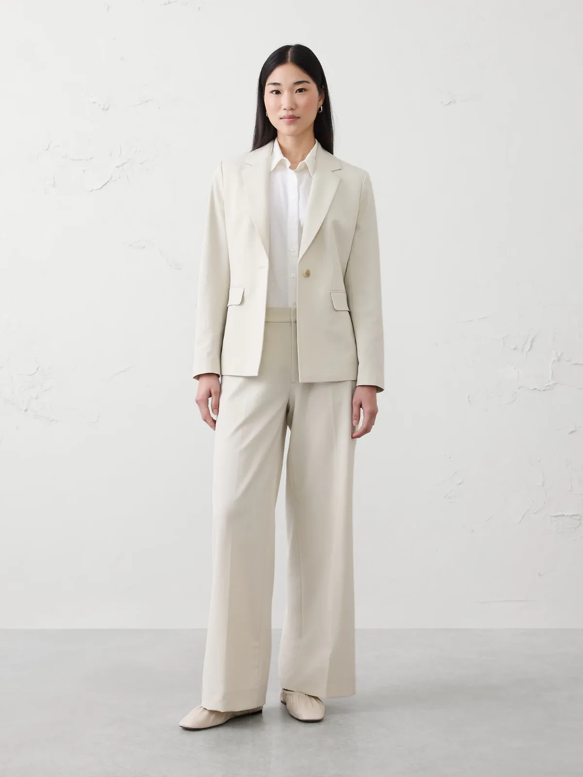 Sculpted Stretch Classic Blazer