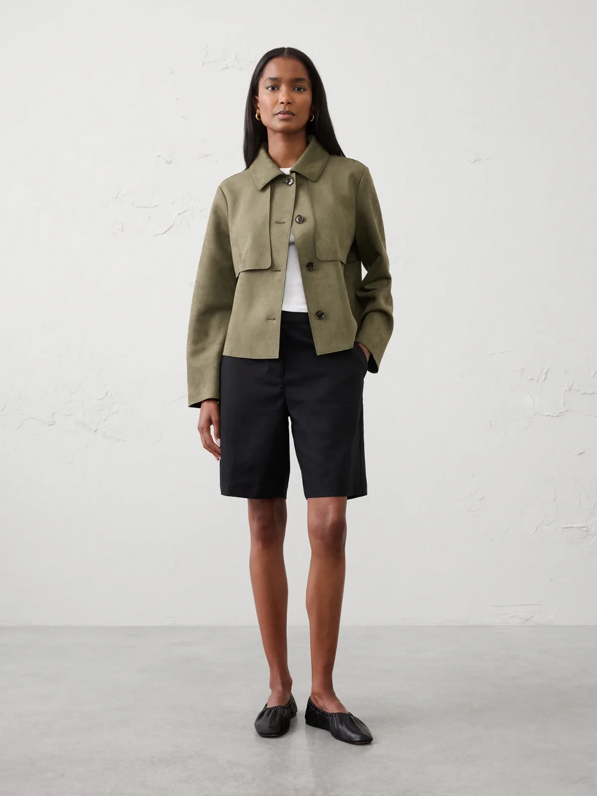High-Rise Linen-Blend Bermuda Short by Banana Republic