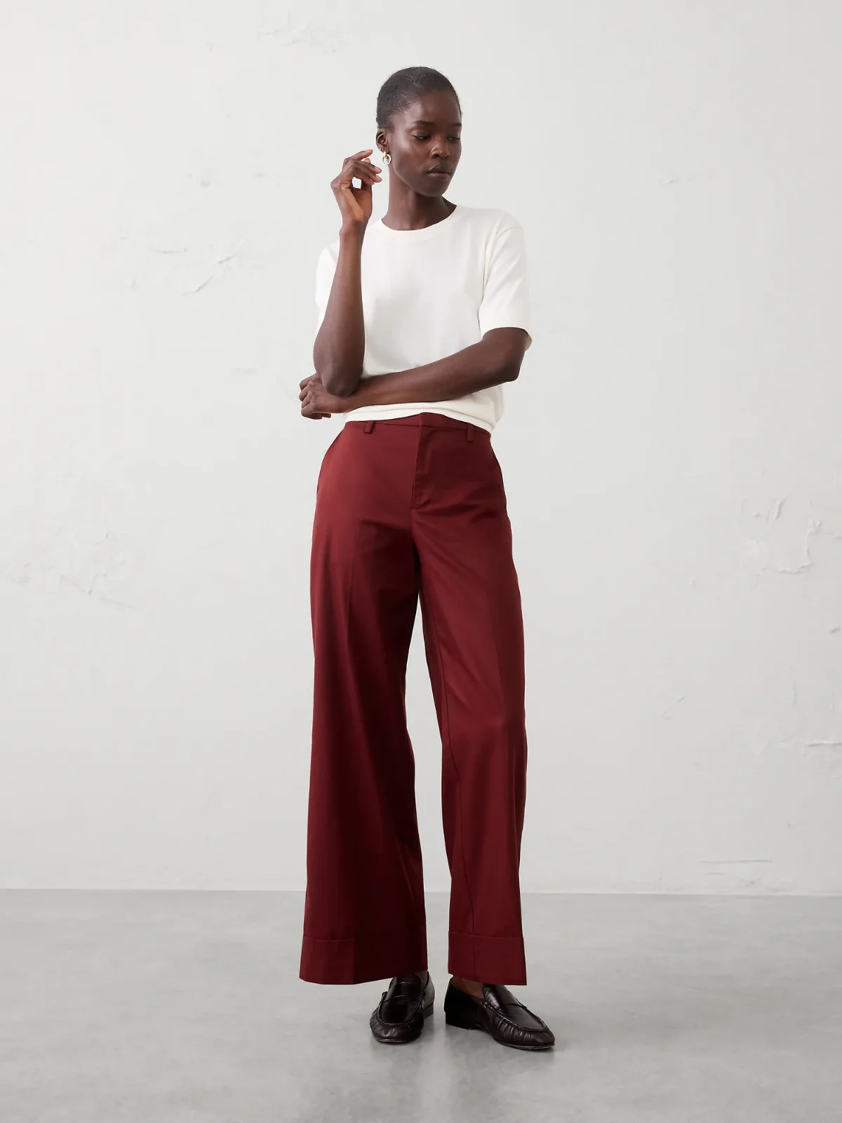 Wide-Leg Mid-Rise Drapey Twill Cuffed Pant