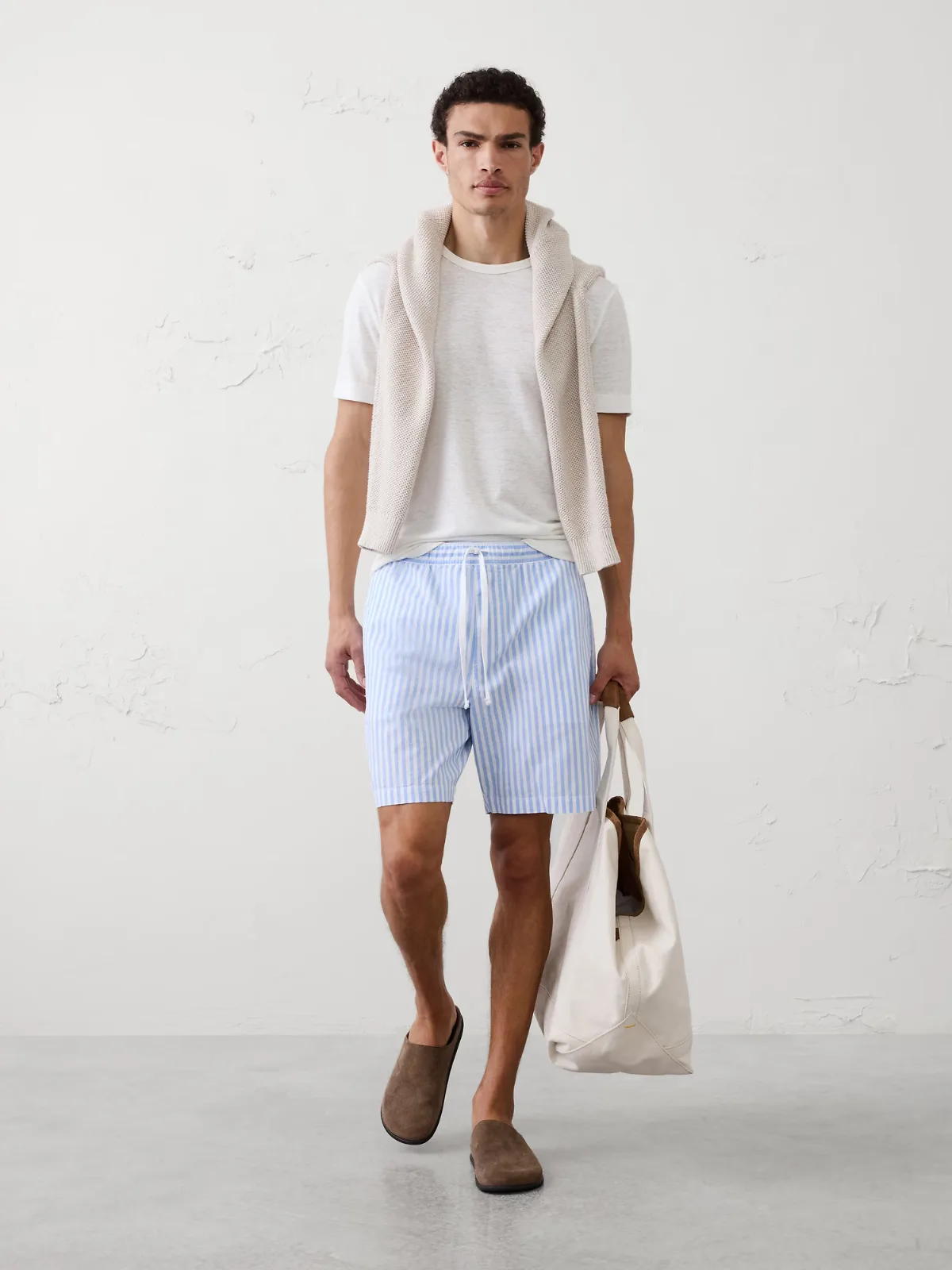 Standard-Fit 7" Linen-Blend Deck Short by Banana Republic