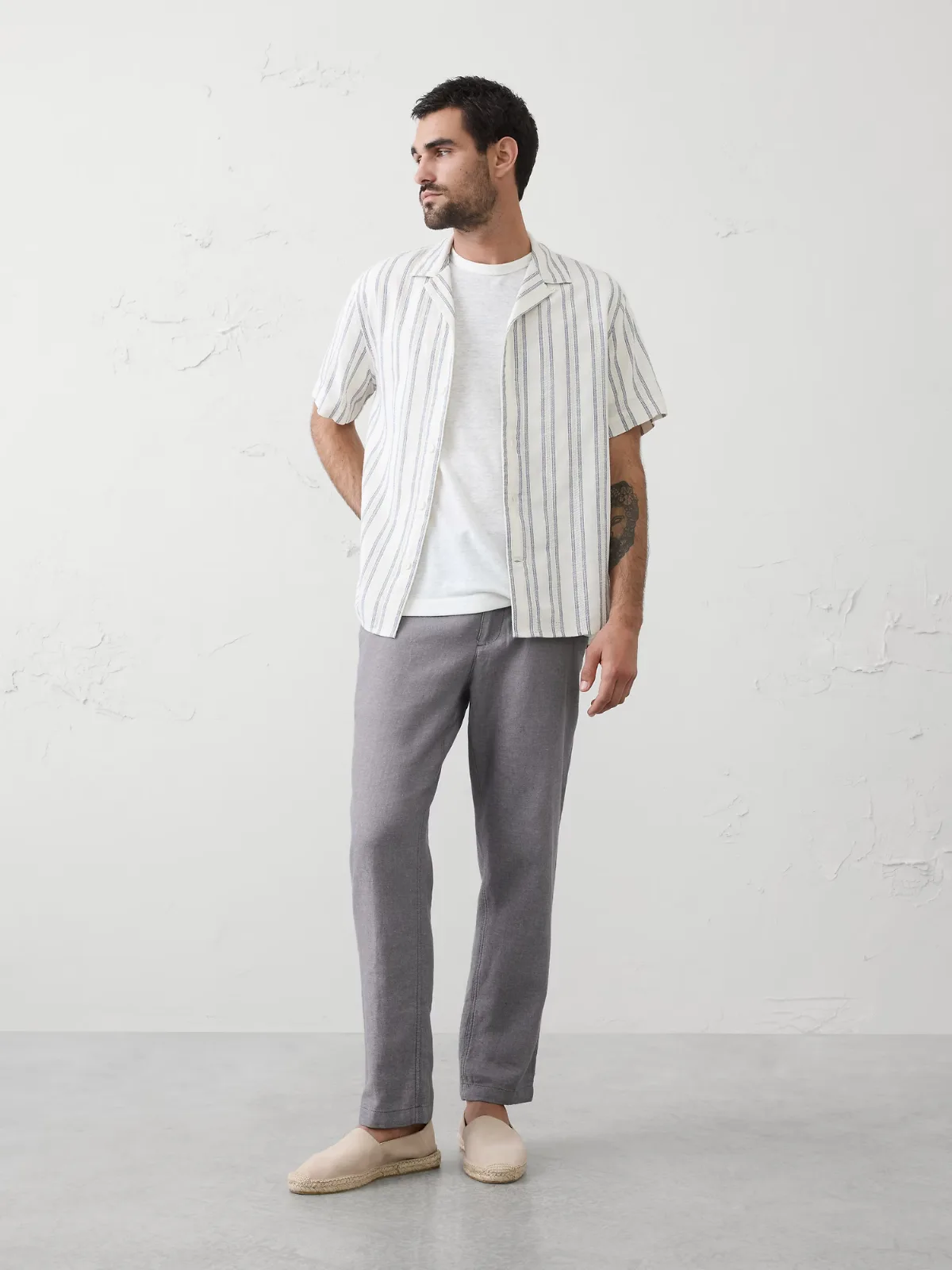 Slim-Straight Linen-Blend Trouser by Banana Republic