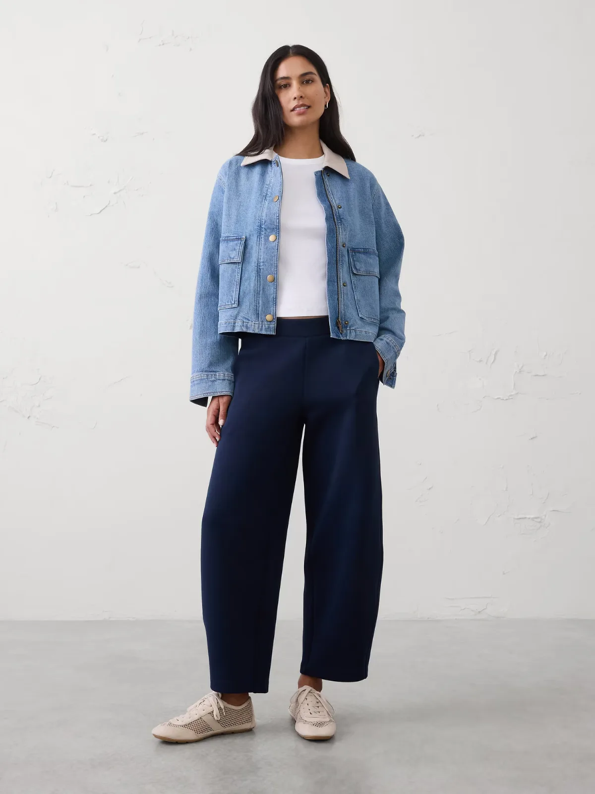 Weekender Barrel-Leg Mid-Rise Pant by Banana Republic