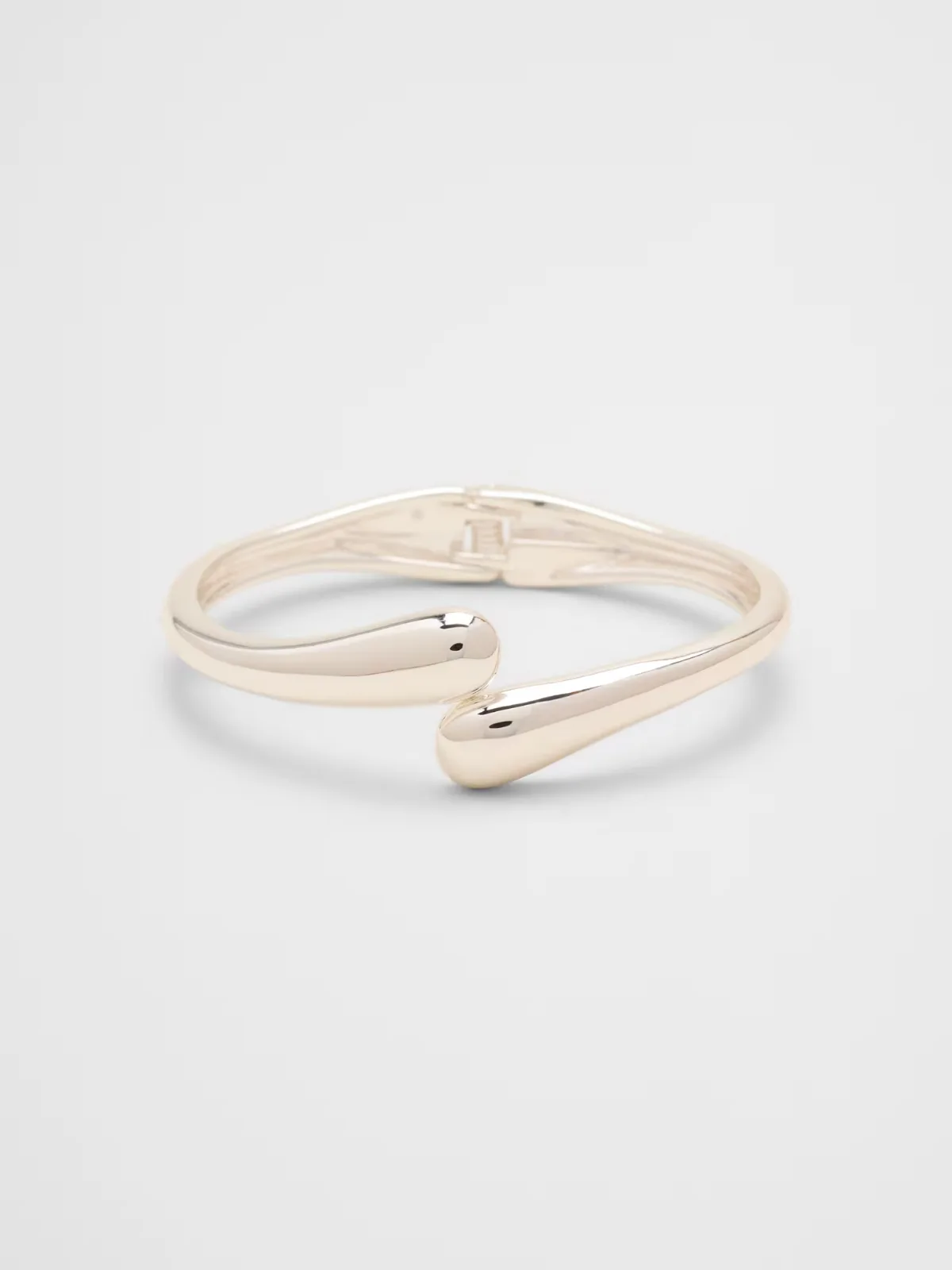 Modern Curved Cuff by Banana Republic