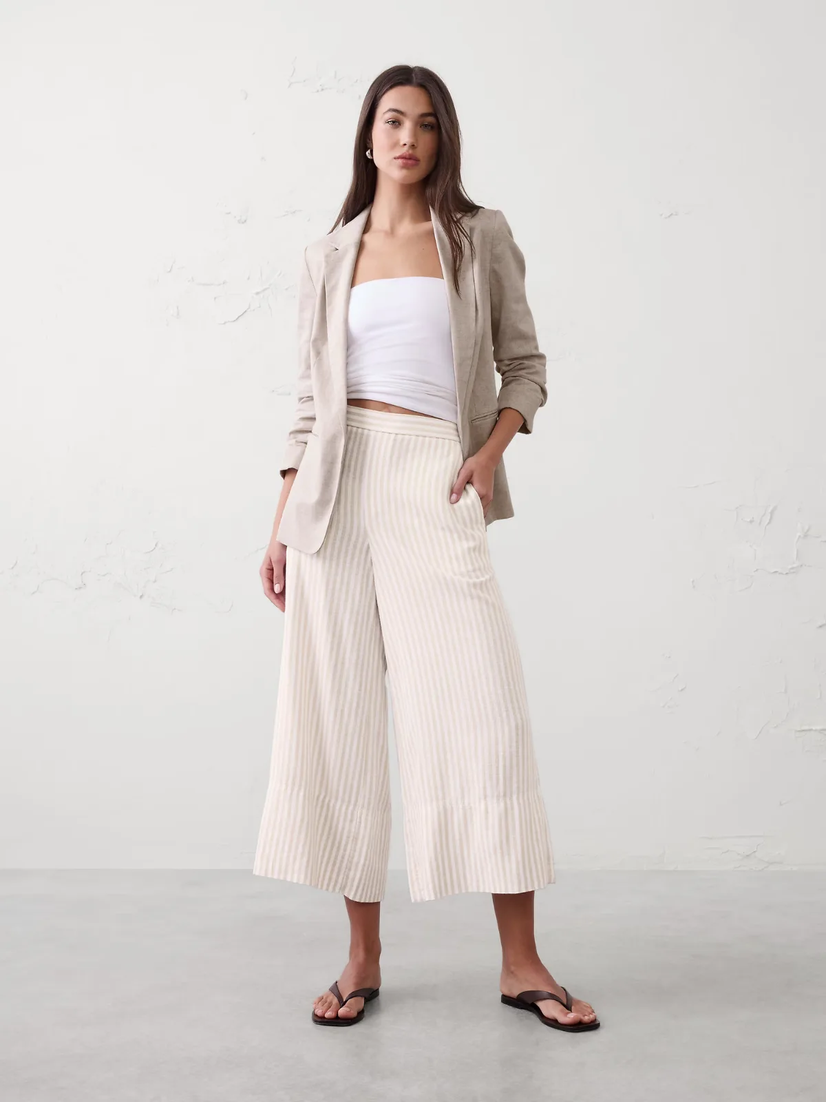 Anyday Wide-Leg High-Rise Linen-Blend Cropped Pant by Banana Republic