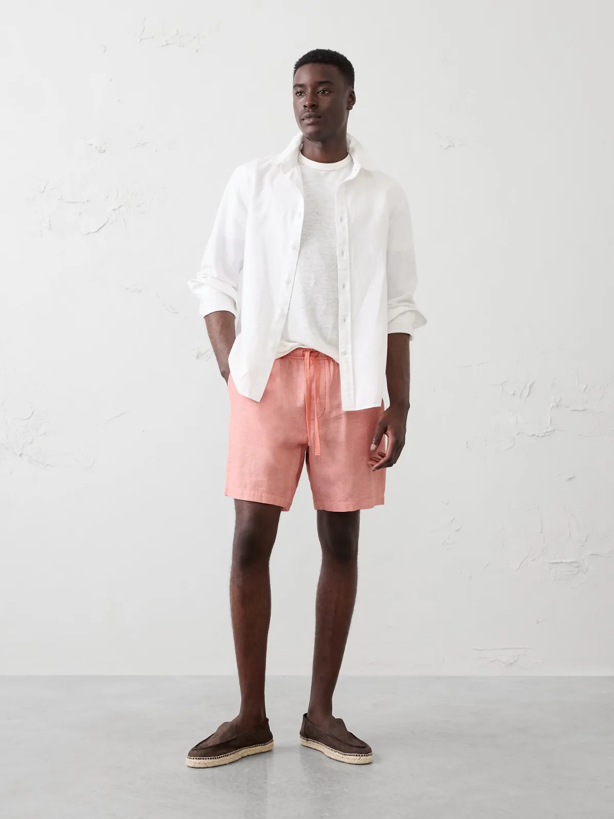 Standard-Fit 7" Linen-Blend Deck Short