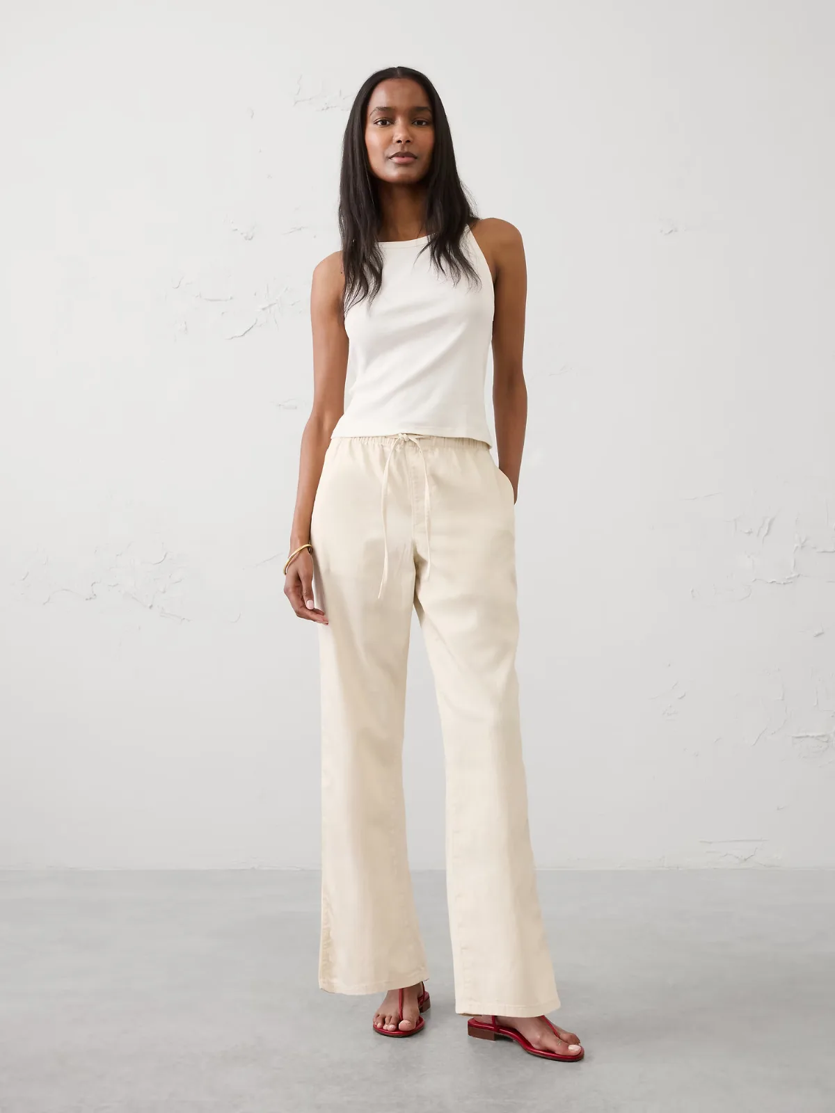 Straight-Leg Mid-Rise Summerweight Pull-On Jean