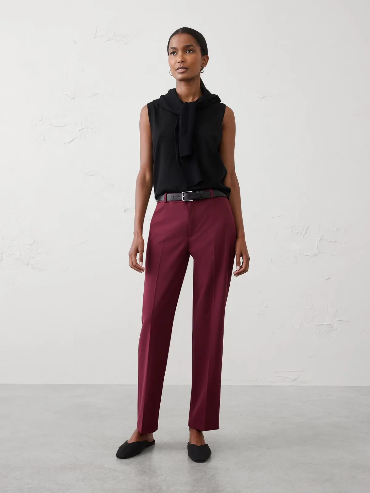 Mid-Rise Sculpted Stretch Pant