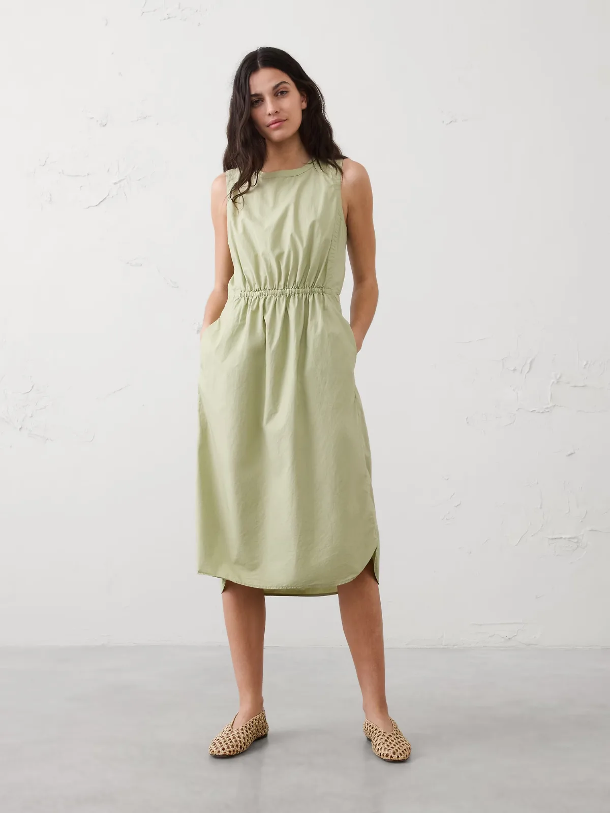 Rounded Hem Poplin Midi Dress