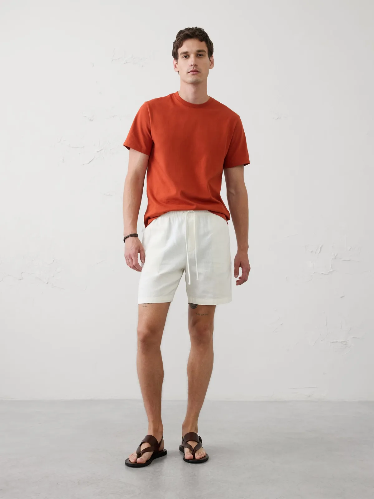 Signature Midweight Cotton T-Shirt by Banana Republic