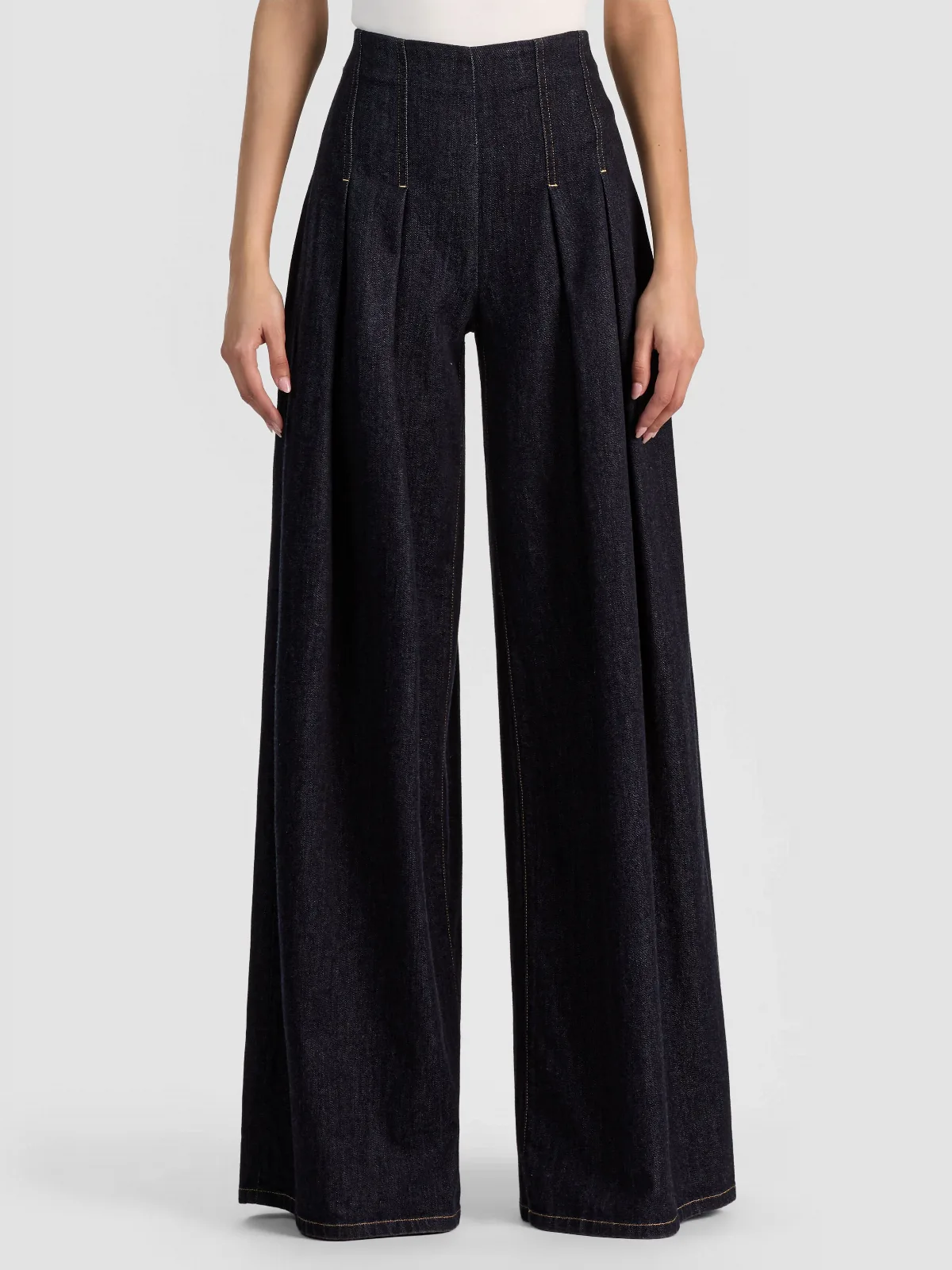 Henry Pleated Denim Pant by Alice + Olivia